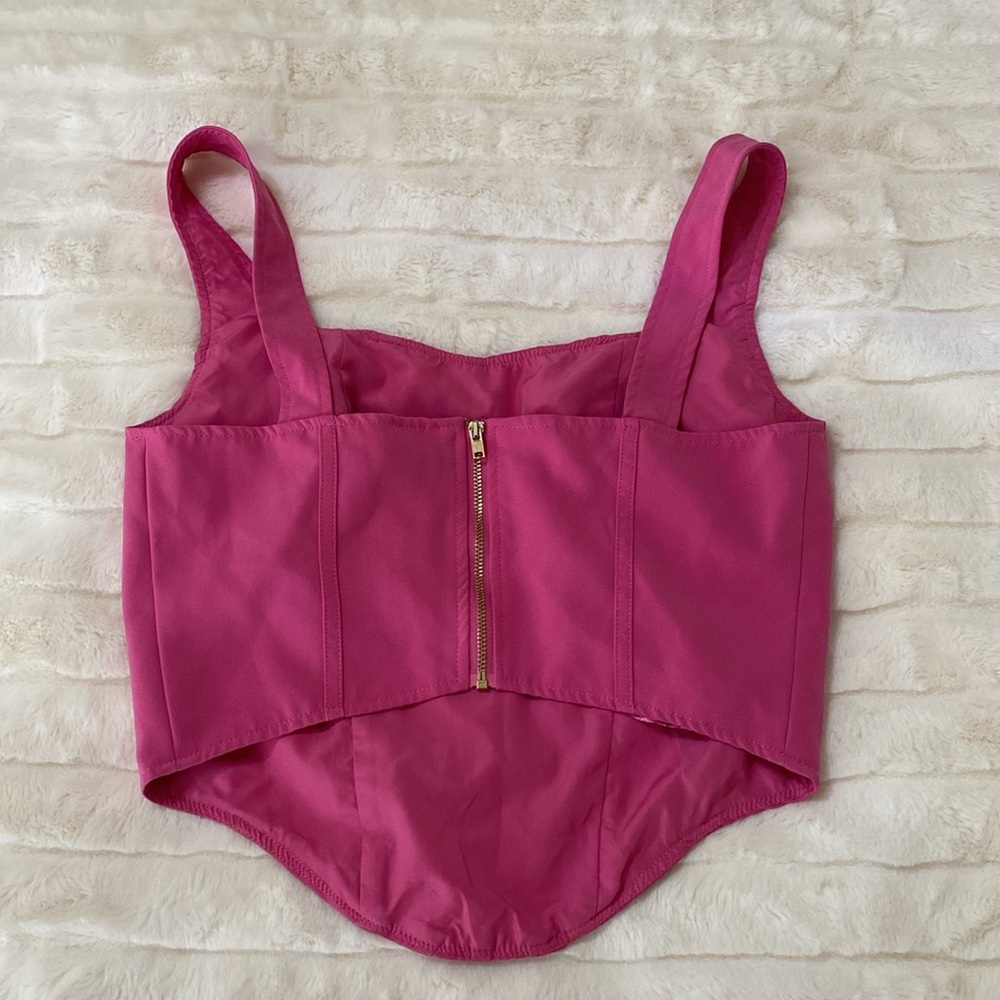 Pink top - Picture 3 of 9